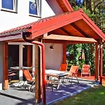 With A Large Private Garden Vakantiehuis