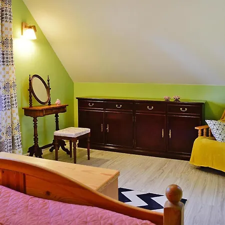 Nyaraló With A Large Private Garden *