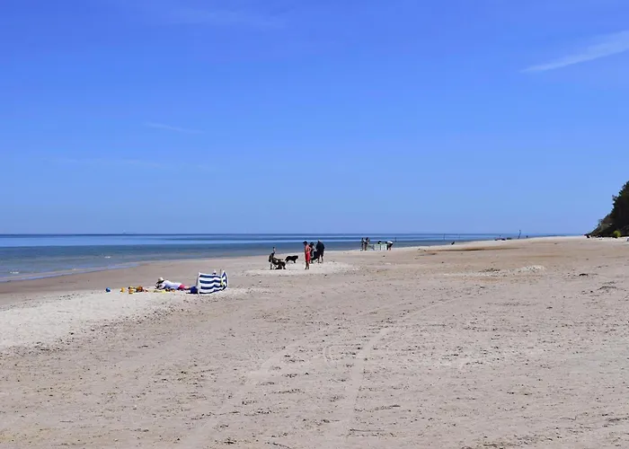 With A Large Private Garden Nyaraló *